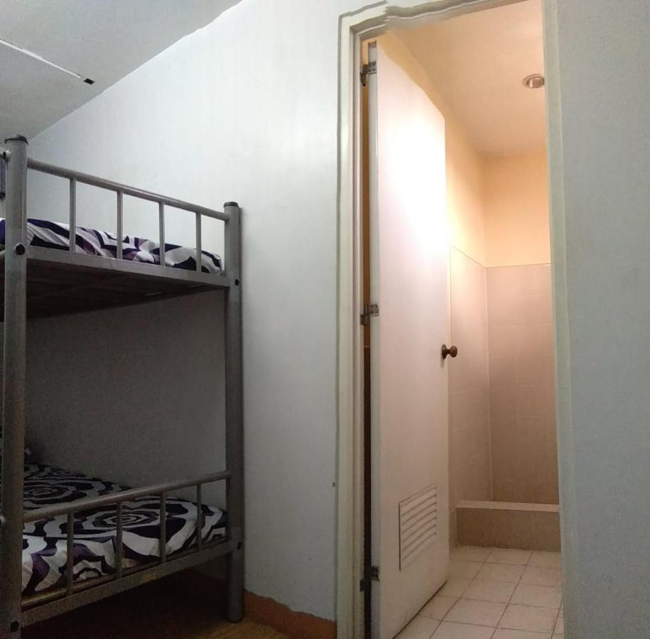 Mang Ben Dormitory Bandar Quezon Luaran gambar